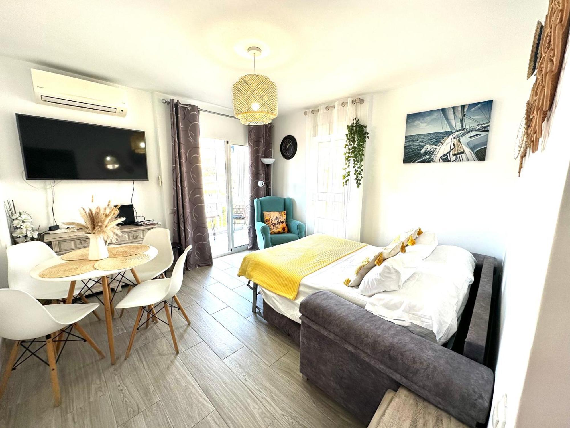 Iris Vistas Benalmadena Apartment Bagian luar foto