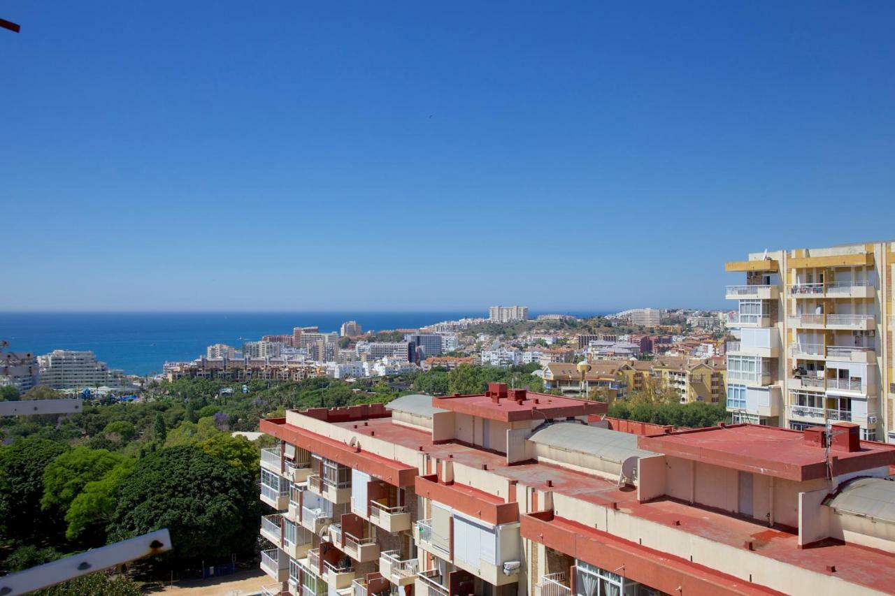 Iris Vistas Benalmadena Apartment Bagian luar foto