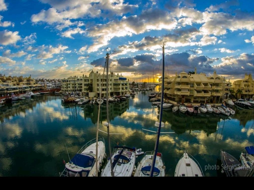 Iris Vistas Benalmadena Apartment Bagian luar foto